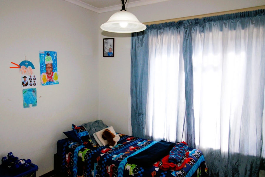 To Let 4 Bedroom Property for Rent in Gonubie Eastern Cape